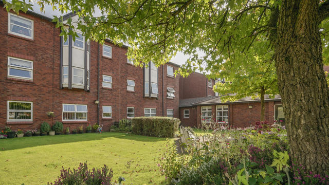 Ainsdale Court Externals01